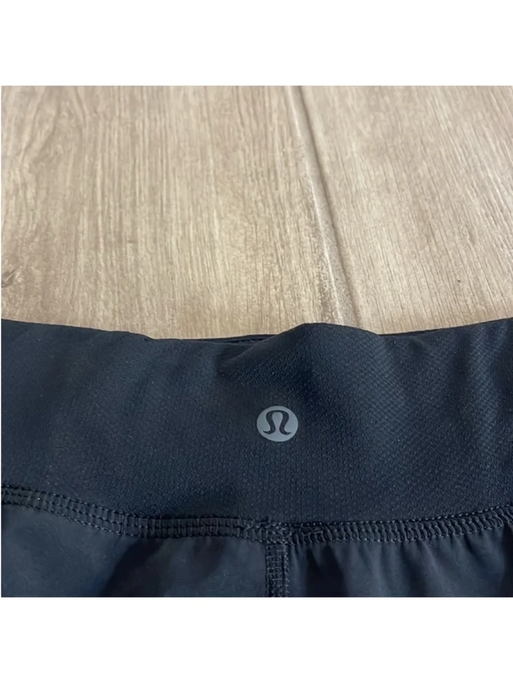 Lululemon Find Your Pace High Rise Lined Shorts Black 3” Sz 4